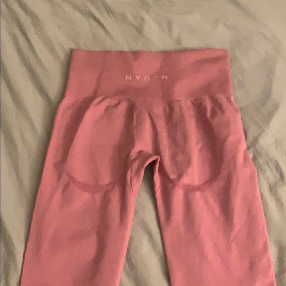 Brand New NVGTN leggings